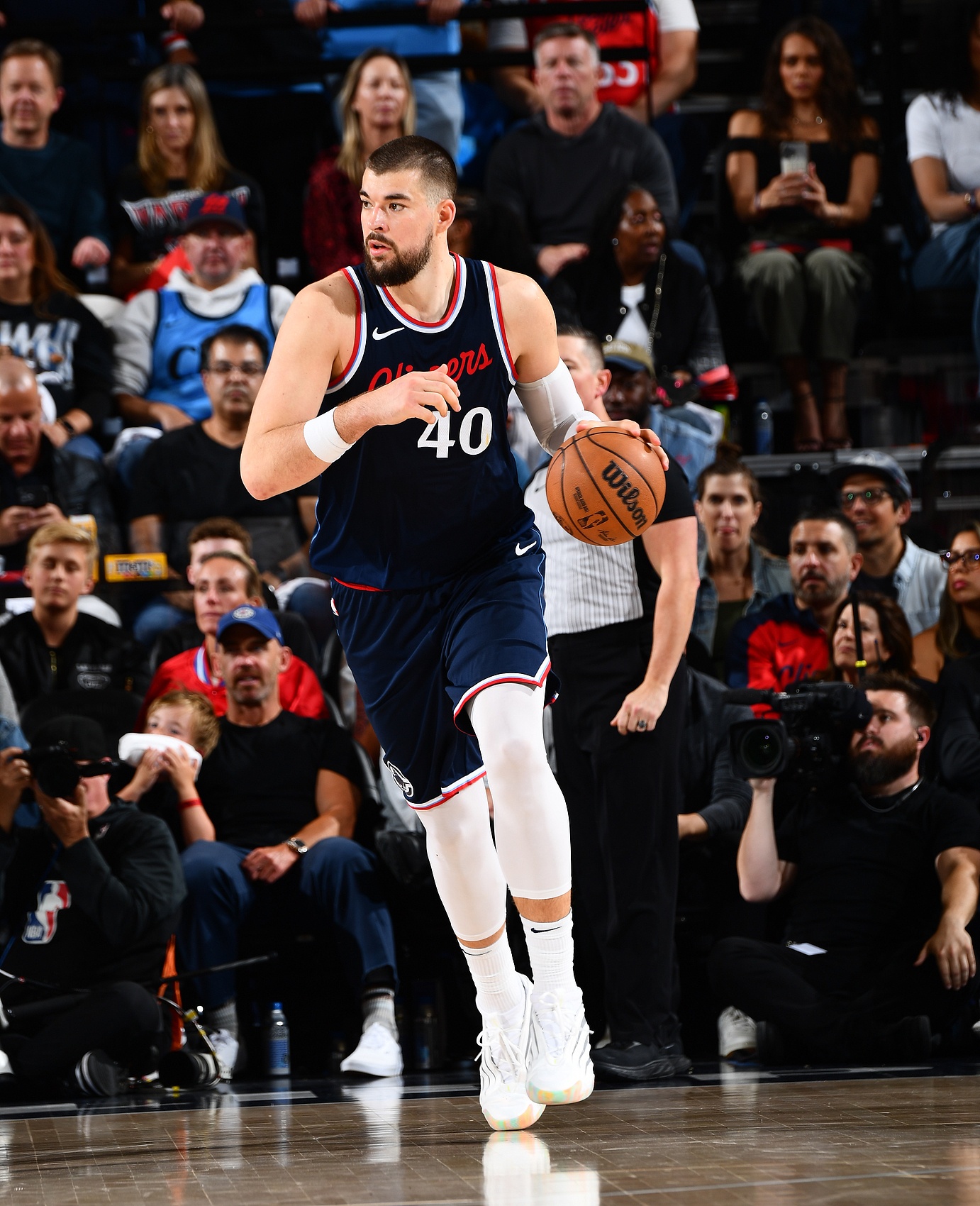 开云APP-3年5860万！肉眼可见破坏进攻空间 祖巴茨真进入离队倒计时了？