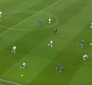1673563093603084502.gif 【英超】费利克斯首秀染红 切尔西客场1比2负富勒姆