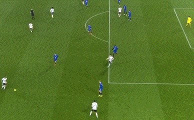 1673560780714034429.gif 【英超】费利克斯首秀染红 切尔西客场1比2负富勒姆